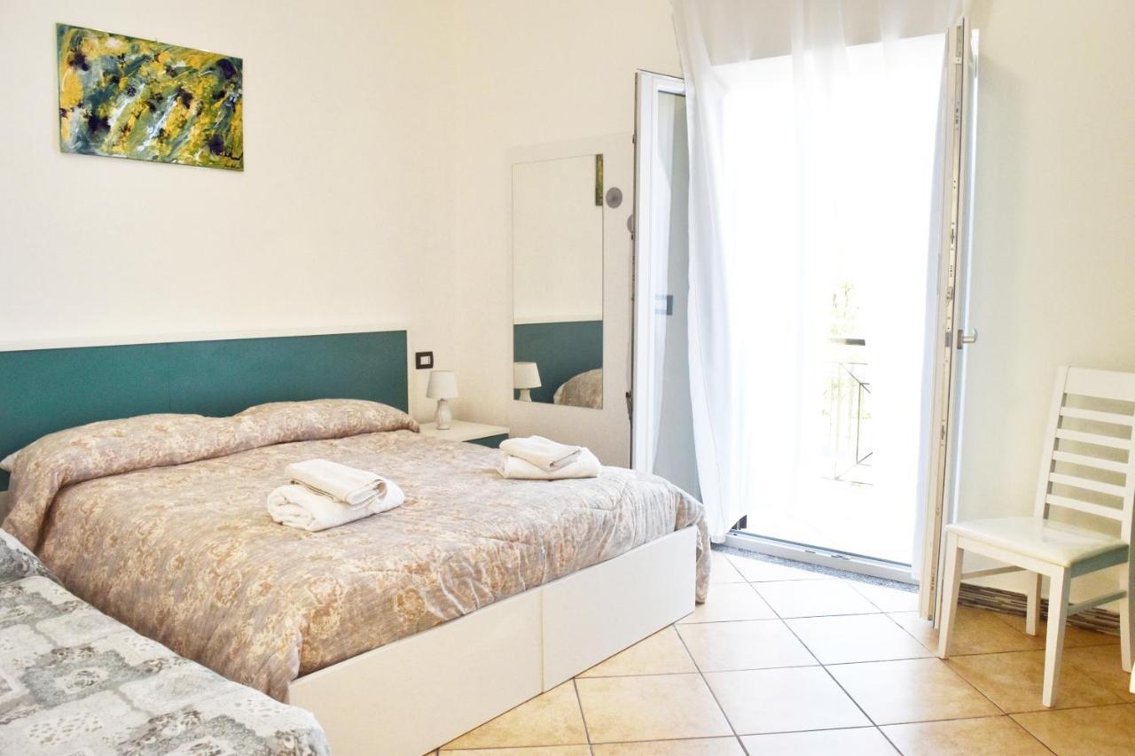 Bed & Breakfast Domus Pepe Scalea Bagian luar foto