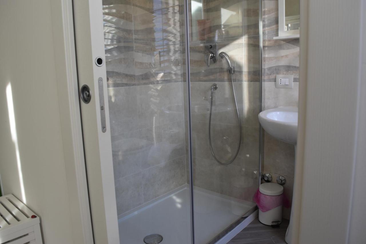 Bed & Breakfast Domus Pepe Scalea Bagian luar foto