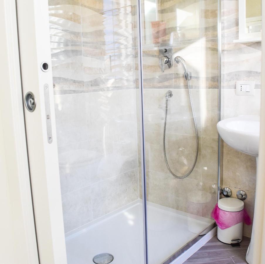 Bed & Breakfast Domus Pepe Scalea Bagian luar foto