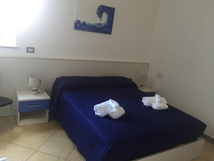 Bed & Breakfast Domus Pepe Scalea Bagian luar foto