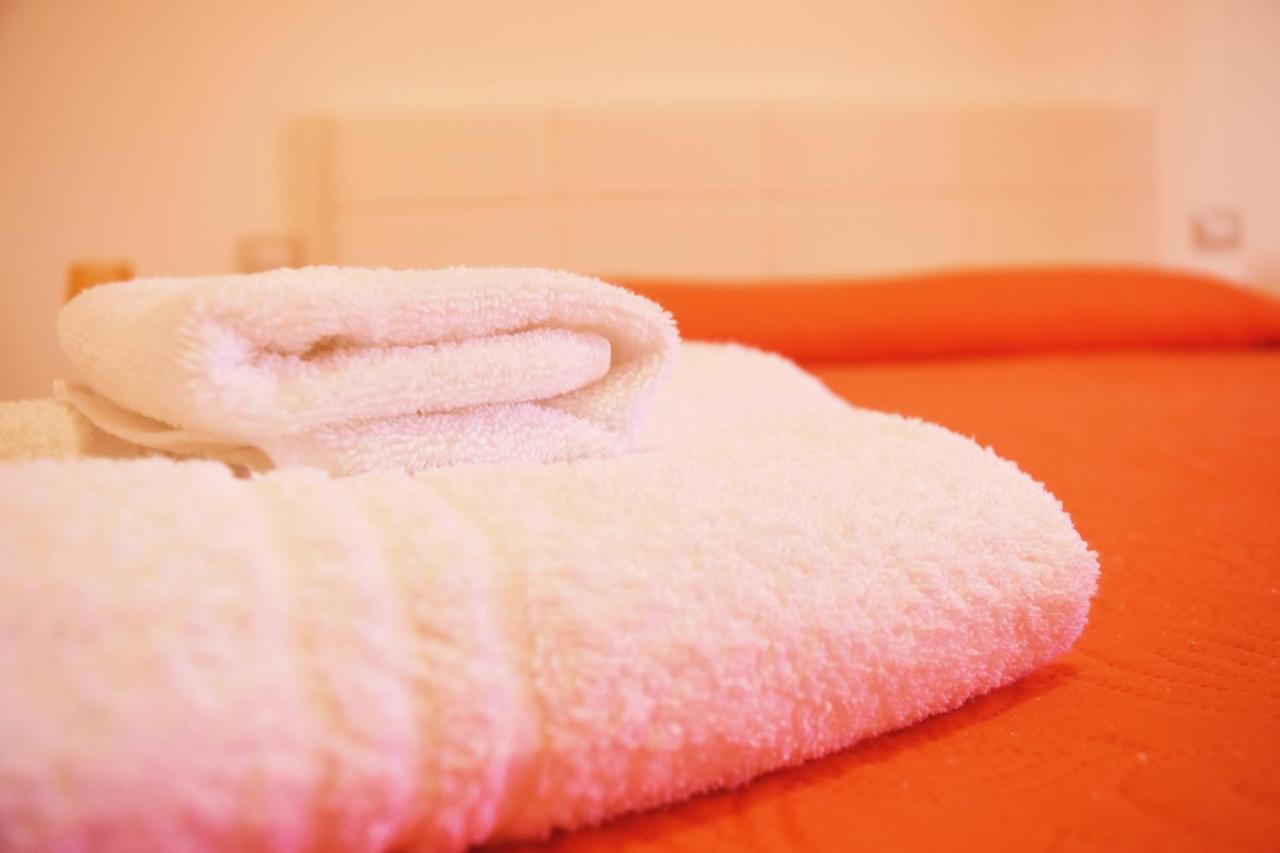 Bed & Breakfast Domus Pepe Scalea Bagian luar foto