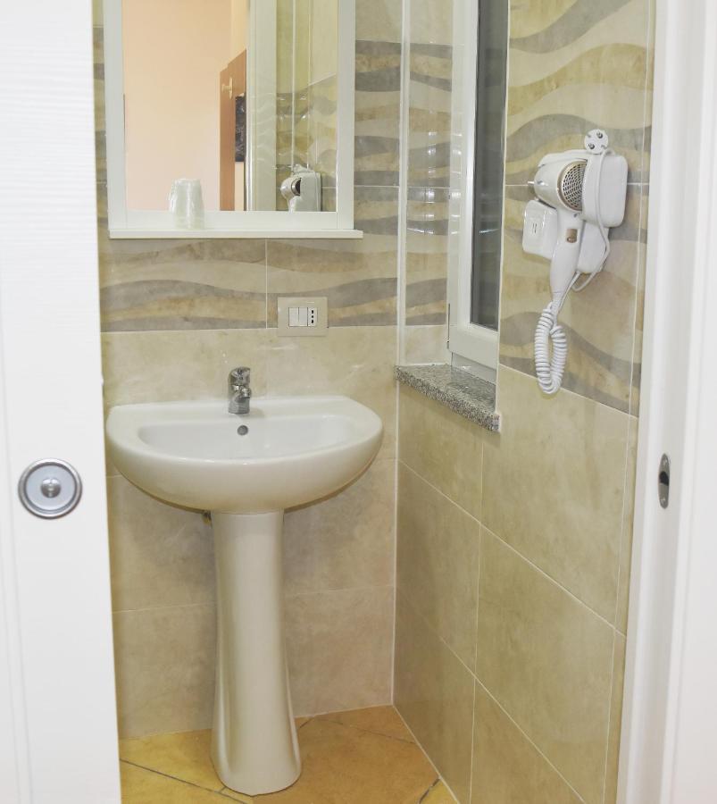 Bed & Breakfast Domus Pepe Scalea Bagian luar foto